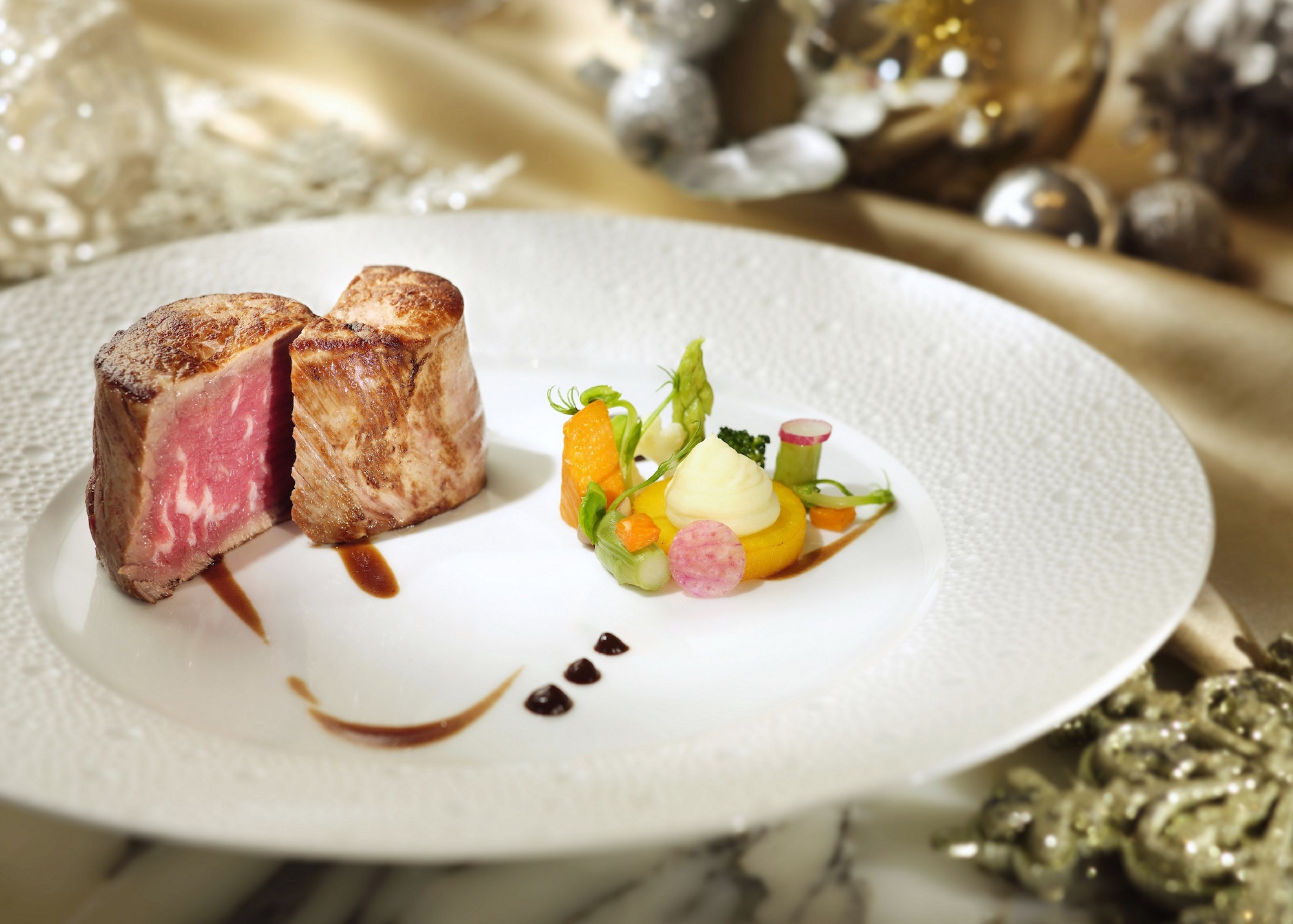The Ritz-Carlton Cafe – New Year Menu – M7 Beef Tenderloin