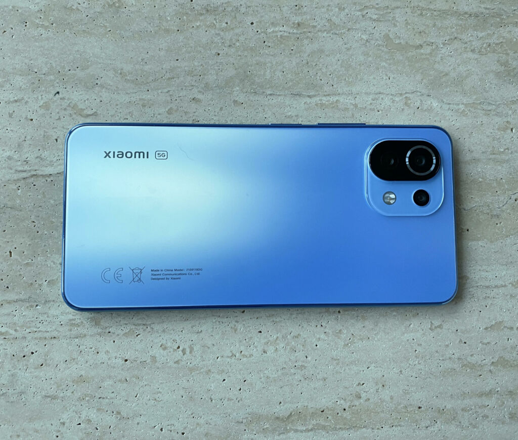Xiaomi 11 Lite 5G NE phone blue