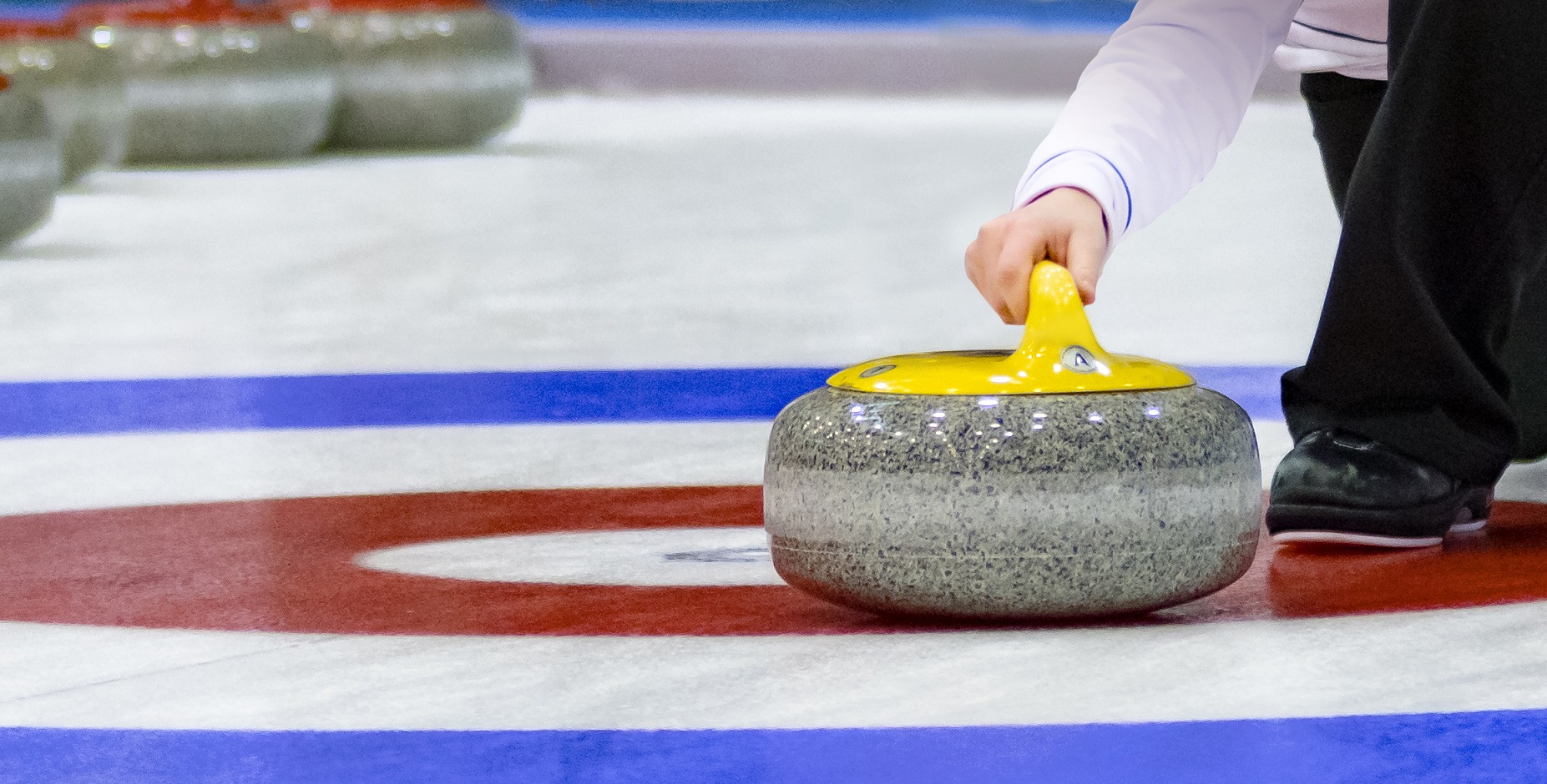 Brasov,,Romania,,April,12-17,,2019.,Women,Playing,Curling,In,Team