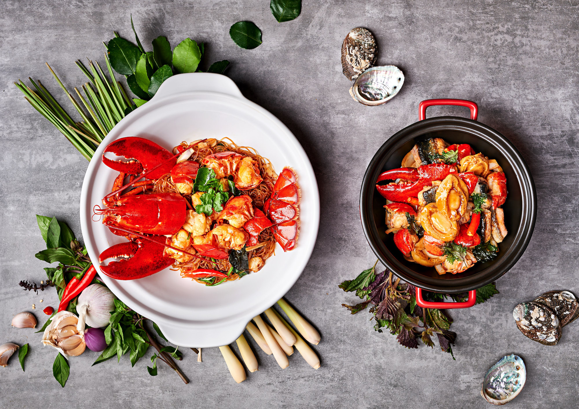 Golden Pavilion_Stir-fried Boston Lobster with Fresh Basil and Glass Noodles (top), Vietnamese Style Stir-fried Abalone and Lobster city of dreams macau
